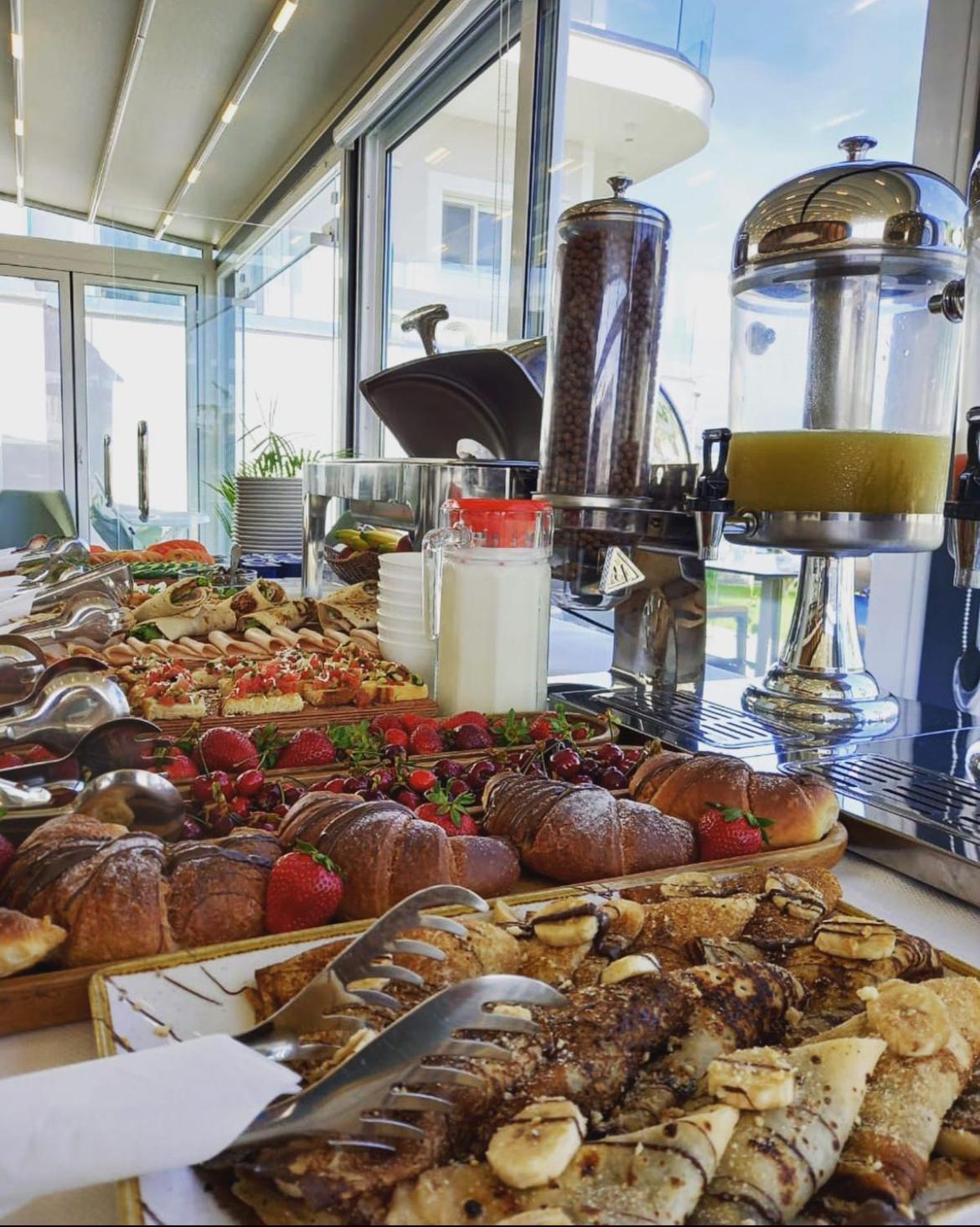 The View Hotel كساميل المظهر الخارجي الصورة