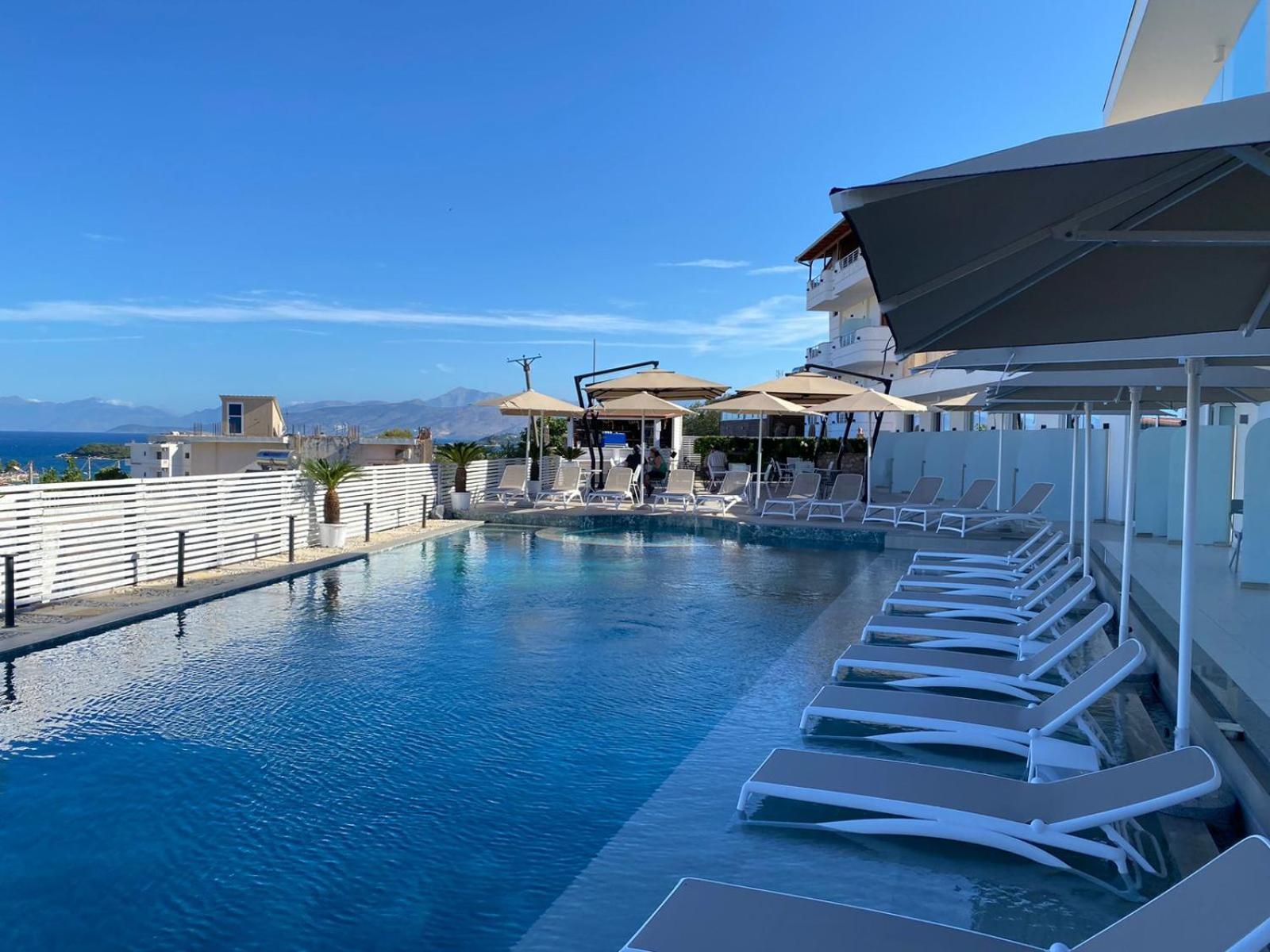 The View Hotel كساميل المظهر الخارجي الصورة