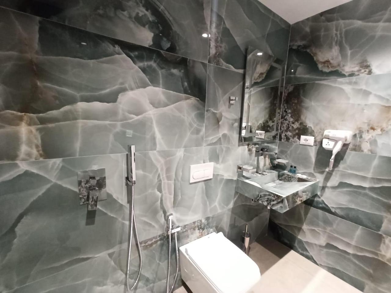 The View Hotel كساميل المظهر الخارجي الصورة